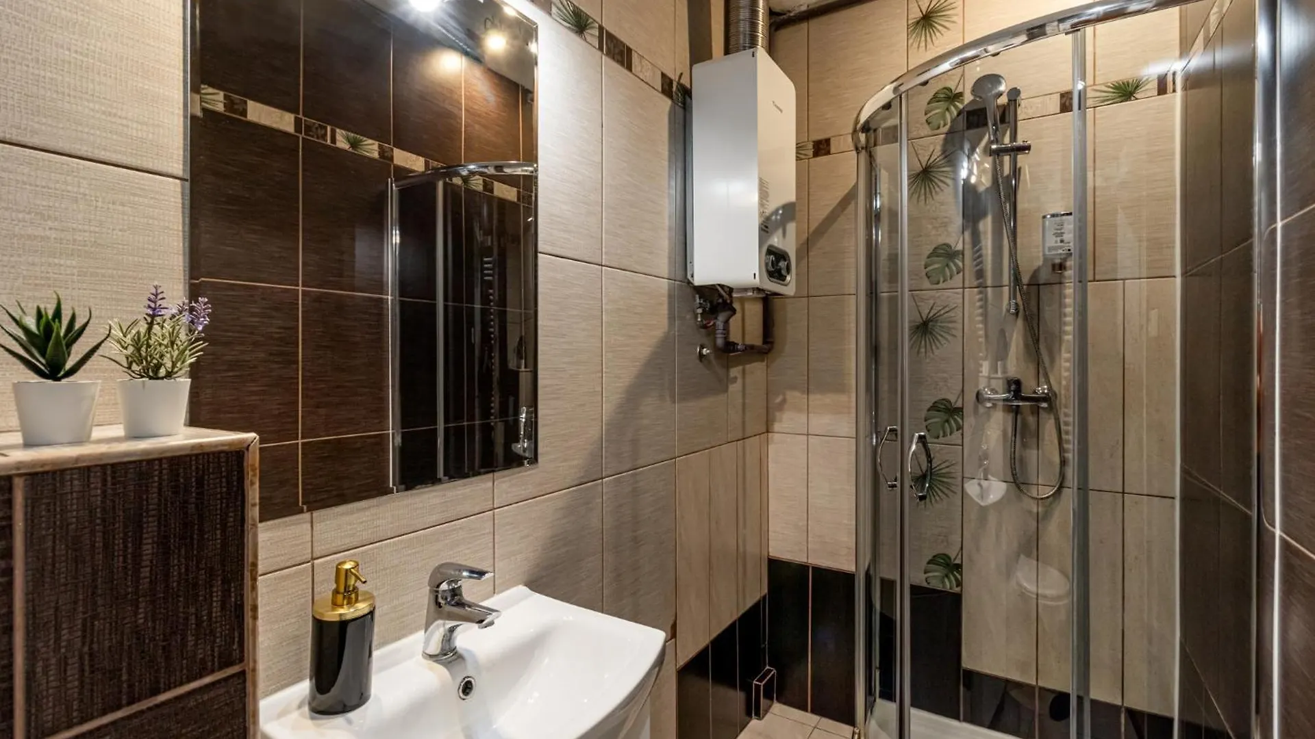 Golden Apartments Warsaw - Huge Comfortable 4 Bedrooms Apartment - Old Town - Freta